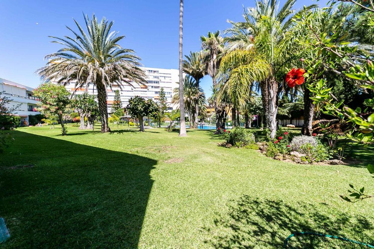 Apartamento Acogedor, Terraza, Piscina Y Mar Benalmádena Buitenkant foto